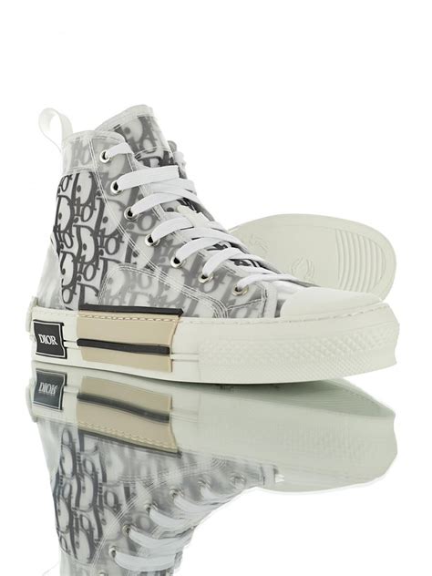 dior converse price.